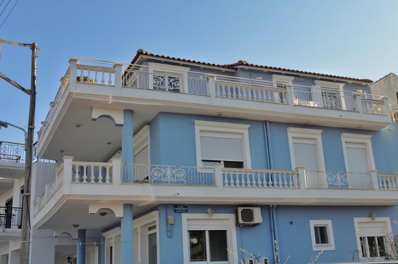 Apartamento La Maison Bleue Lixouri Exterior foto