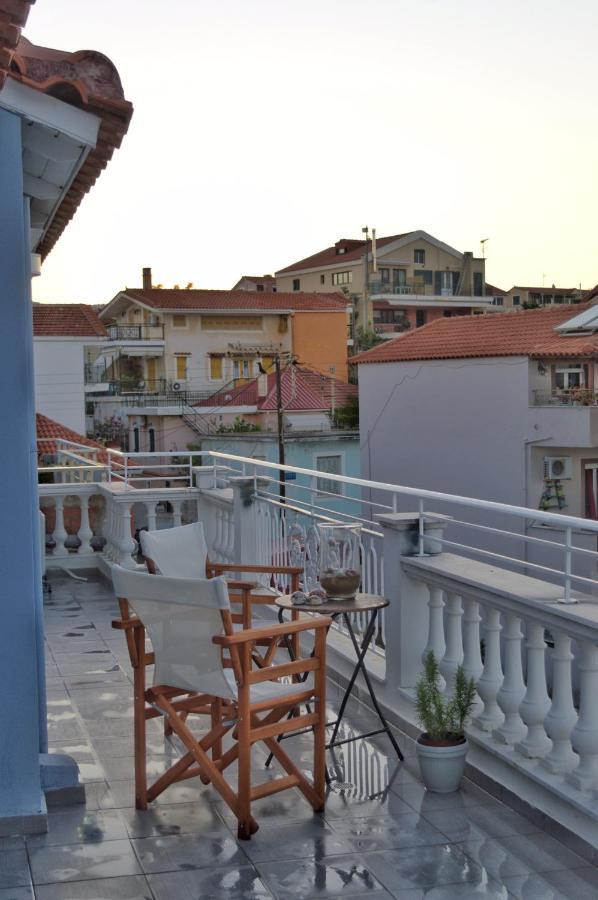Apartamento La Maison Bleue Lixouri Exterior foto